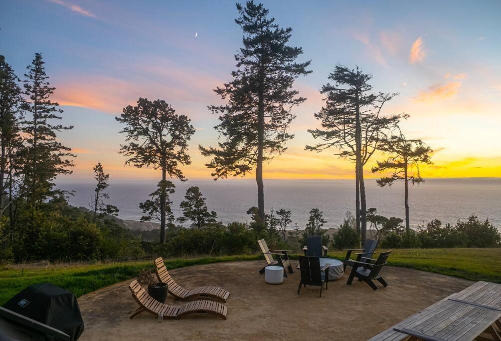 Driftwood Lodge ~ 5 Bedroom / 7 Bath ~ 30-Acre Private Estate On Hwy 1 ~ Hot Tub ~ Oceanview ~ Reunions & Retreats Walsh Landing Luaran gambar